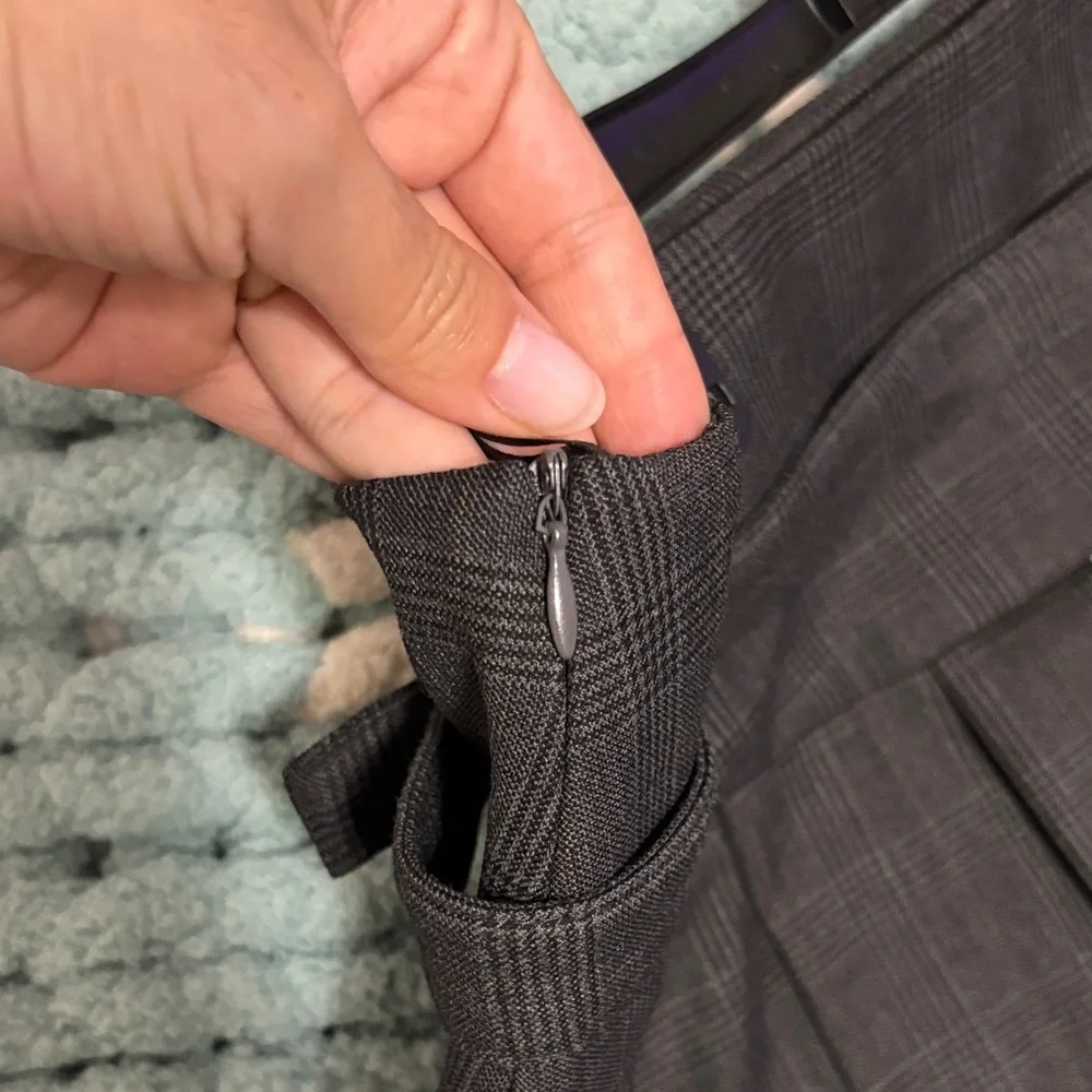 Zara Charcoal Pleated Skirt with Belt - Picture 7 of 9